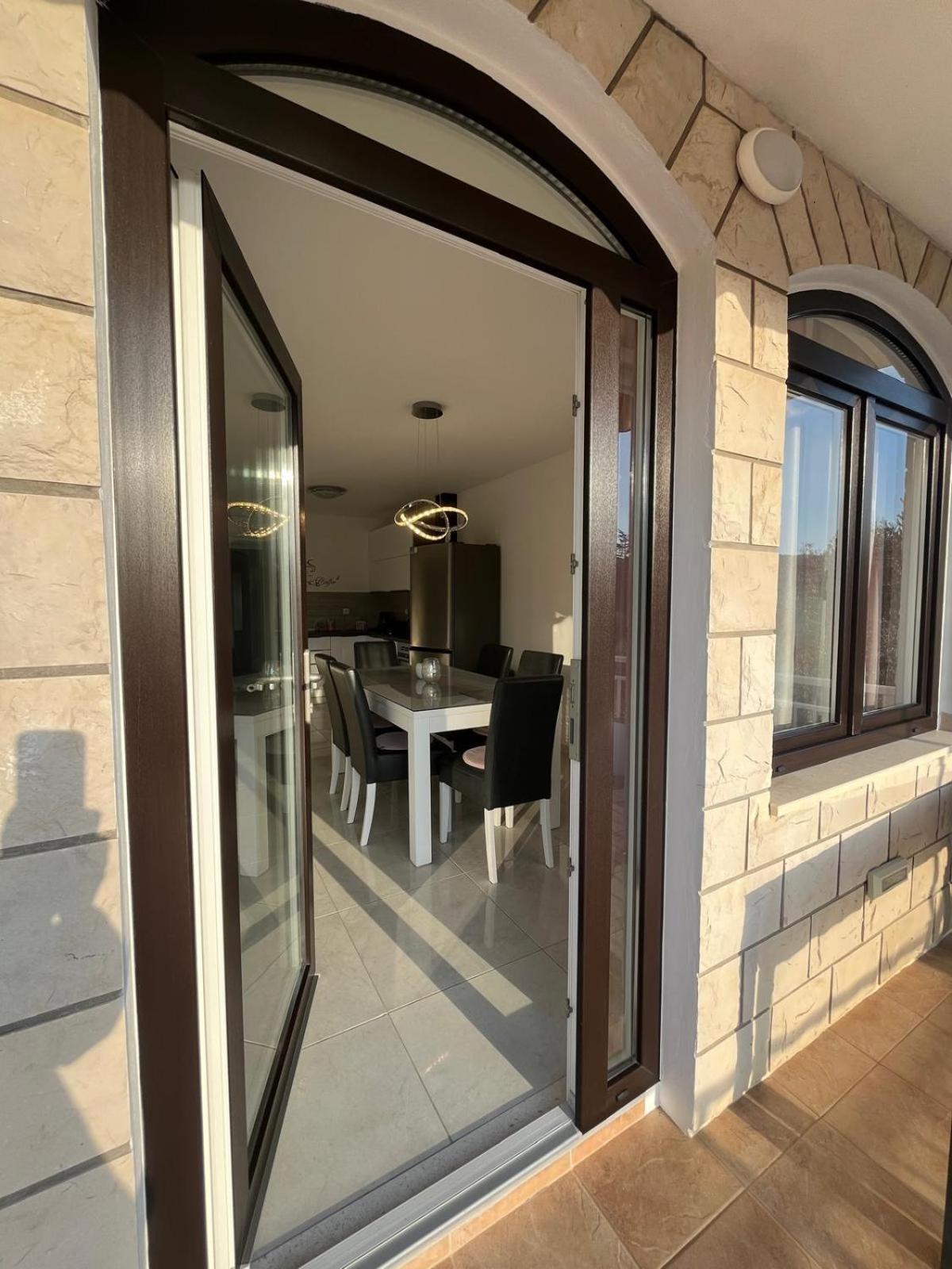 Apartman Tessa Vela Luka Exterior photo